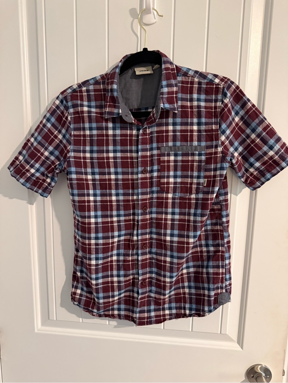 Vans Boys Large Burgundy Blue Plaid Short Sleeve Button-Up Shirt